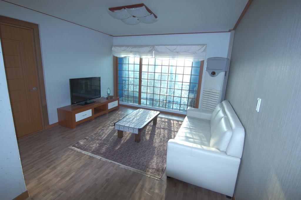 Yerae Pension Seogwipo Zimmer foto