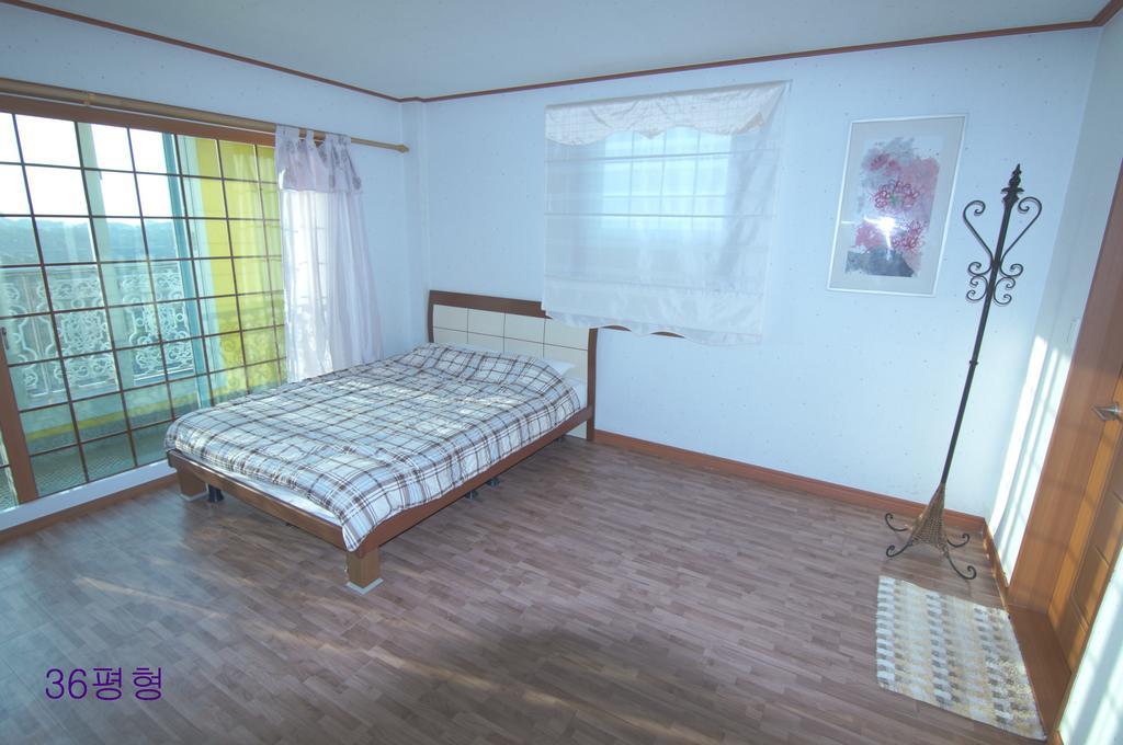 Yerae Pension Seogwipo Zimmer foto